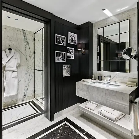 Vakko And Hotell *