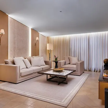 Hotel Vakko And
